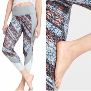 Athleta Nomad Salutation Printed Mesh Capri Leggings